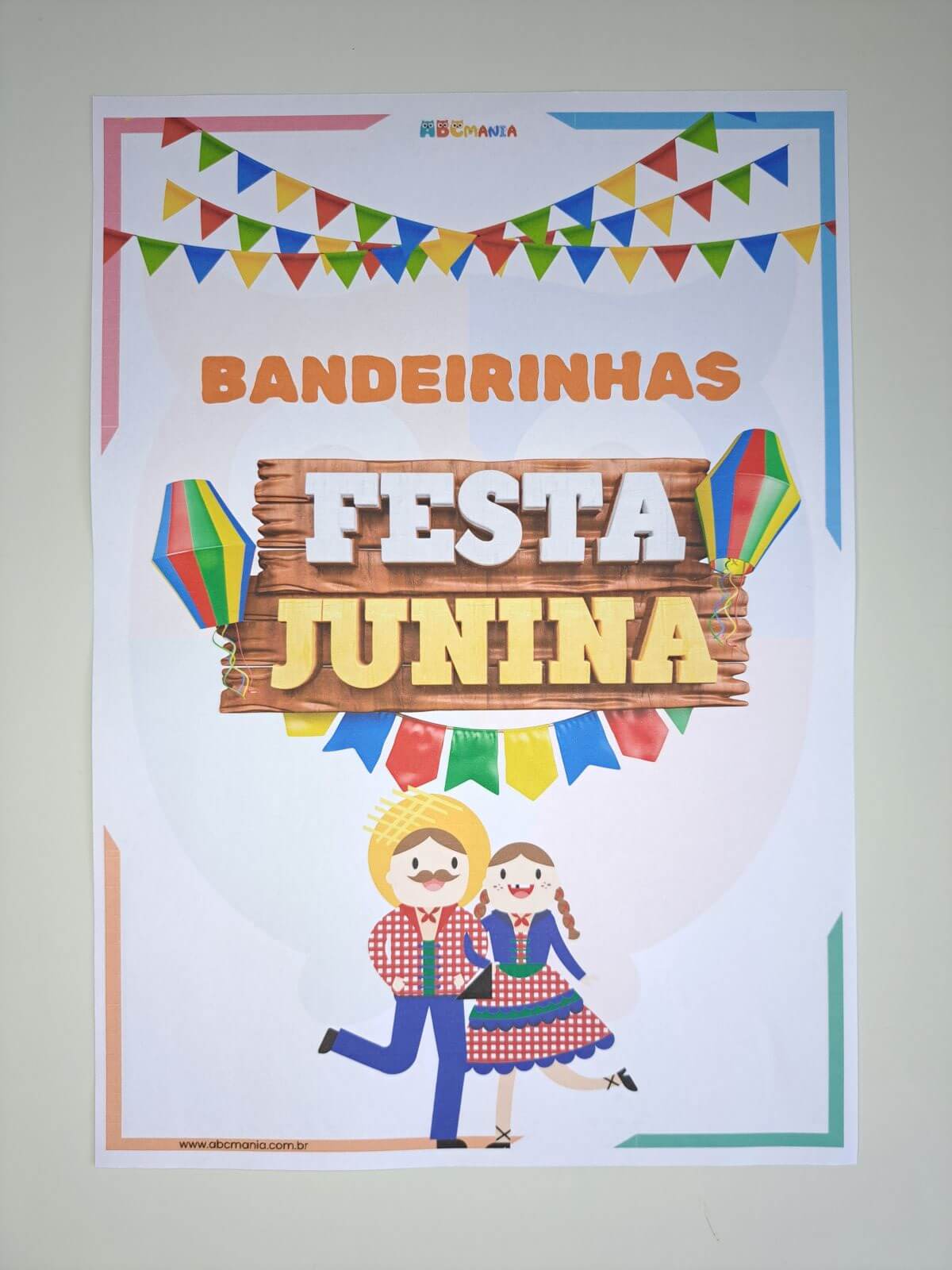 Monte Varal com Bandeirinhas de Festa Junina em PDF Para Imprimir Capa do PDF gratuito das Bandeirinhas de Festa Junina do ABCmania. Imagem exclusiva.